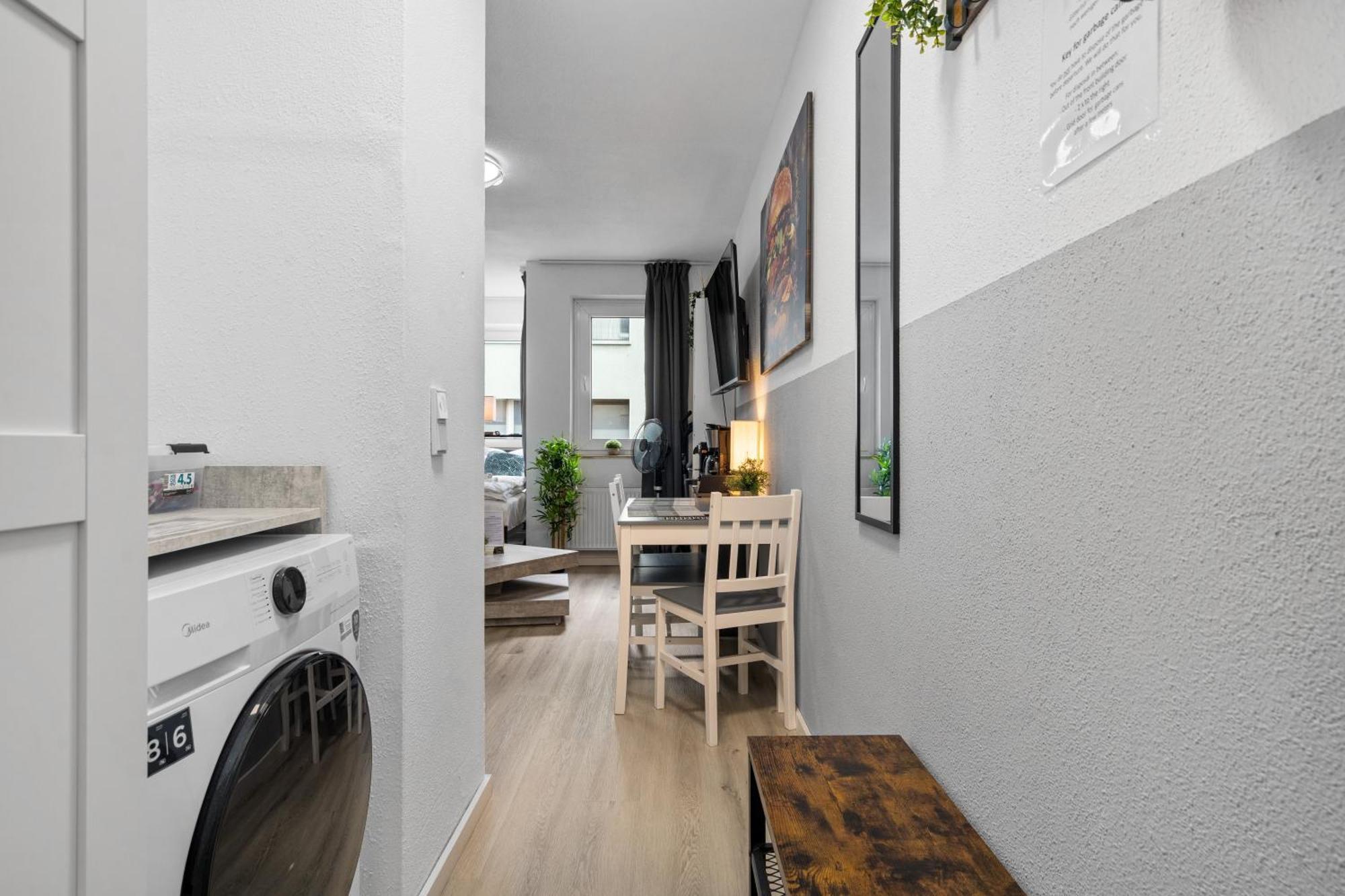 Messe, Monteure, Budget - Einfache Komfortable 2 Personen Appartement *