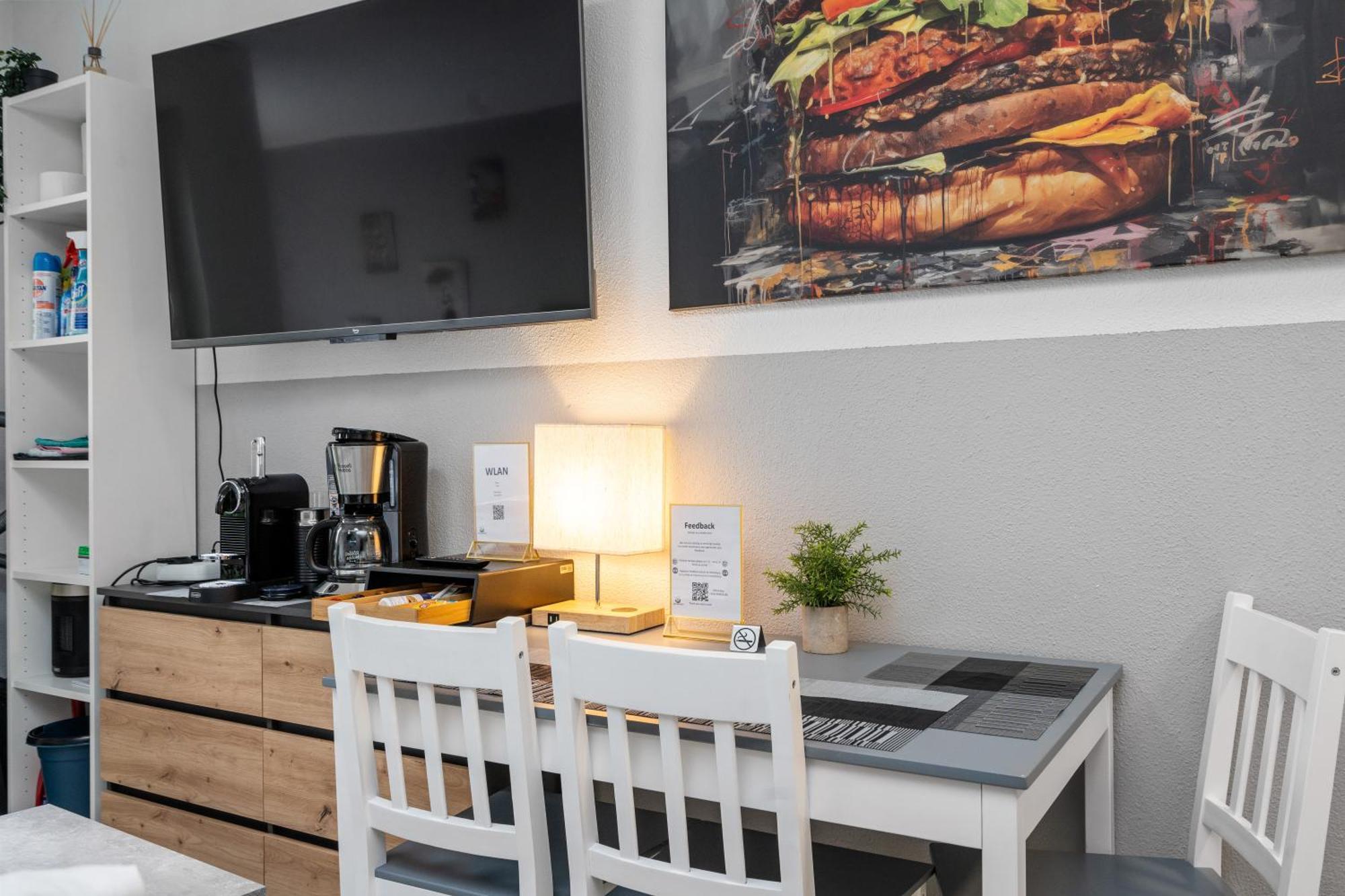 Messe, Monteure, Budget - Einfache Komfortable 2 Personen Appartement